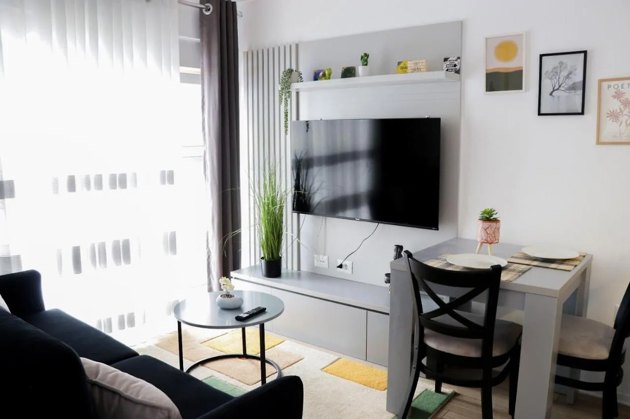 Comfy Studio At \'Mangalem21 Complex\' Parking-Wifi-Ac-View location
