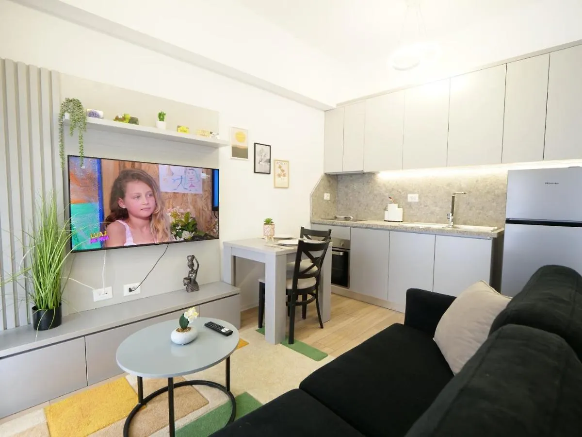 Apartment Comfy Studio At 'Mangalem21 Complex' Parking-Wifi-Ac-View Tirana