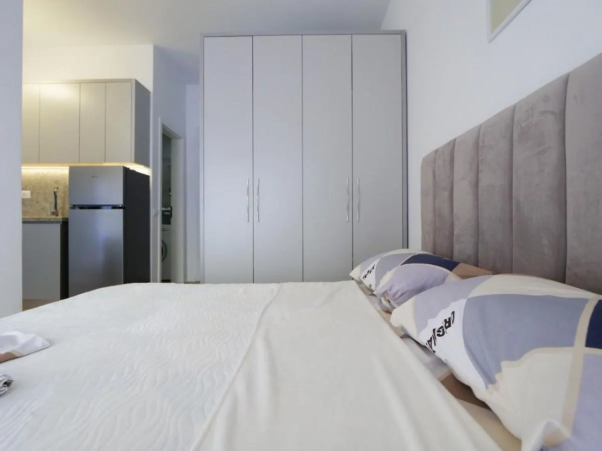 Apartment Comfy Studio At 'Mangalem21 Complex' Parking-Wifi-Ac-View Tirana Albania