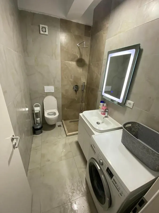 Comfy Studio At 'Mangalem21 Complex' Parking-Wifi-Ac-View Tirana Apartment